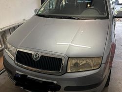 Grau Gebraucht 2005 Skoda Fabia Coupé | 2.999 € (Teuer)