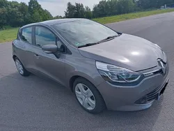 Grau Gebraucht 2014 Renault Clio IV Dynamique Limousine | 5.200 € (Guter Preis)