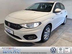 Weiß Gebraucht 2016 Fiat Tipo Easy Limousine | 8.190 € (Guter Preis)