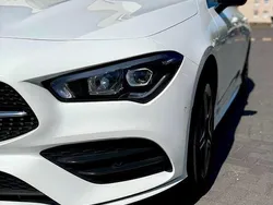 Weiß Gebraucht 2021 Mercedes CLA250e Shooting Brake AMG line Kombi | 27.500 € (Guter Preis)