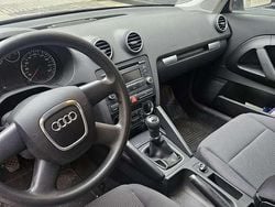Grau Gebraucht 2008 Audi A3 Sportback Ambition Kleinwagen | 4.500 € (Fairer Preis)