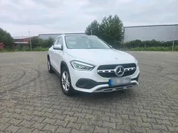 Weiß Gebraucht 2023 Mercedes GLA250 SUV | 42.000 €