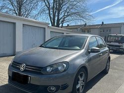 Grau Gebraucht 2009 VW Golf VI Limousine | 4.999 € (Fairer Preis)