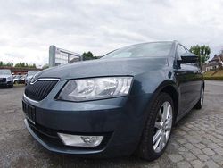 Grau Gebraucht 2016 Skoda Octavia Joy Kombi | 5.999 € (Fairer Preis)