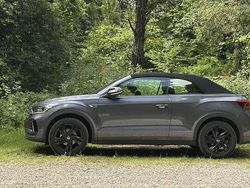 Grau Gebraucht 2024 VW T-Roc Cabriolet R-line Cabrio | 36.400 € (Etwas zu teuer)