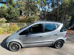 Silber Gebraucht 2004 Mercedes A140 Classic Kleinwagen | 1.400 € (Fairer Preis)