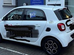 Weiß Gebraucht 2015 Smart ForFour Kleinwagen | 7.400 € (Fairer Preis)