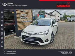 Novaweiss perleffekt (metallic) Gebraucht 2017 Toyota Avensis Edition Kombi | 15.890 € (Fairer Preis)