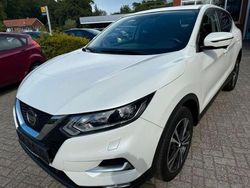 Weiß Gebraucht 2019 Nissan Qashqai N-Connecta SUV | 16.990 € (Fairer Preis)