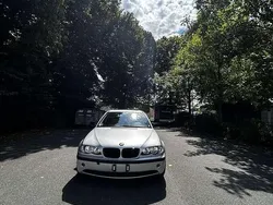 Silber Gebraucht 2004 BMW 318 Limousine | 4.000 € (Etwas zu teuer)