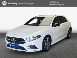 Weiß polarweiß Gebraucht 2020 Mercedes A200 AMG Limousine | 24.950 € (Fairer Preis)