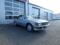 Silber Gebraucht 1986 Mercedes SL300 Cabrio | 43.390 €