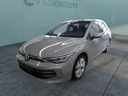 Grau Gebraucht 2024 VW Golf VIII Life Limousine | 24.400 € (Fairer Preis)