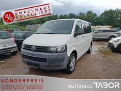 Candyweiß Gebraucht 2011 VW Caravelle Trendline Van / Kleinbus | 11.385 €