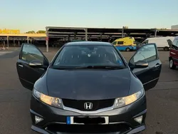 Grau Gebraucht 2010 Honda Civic Type S Limousine | 5.950 € (Etwas zu teuer)