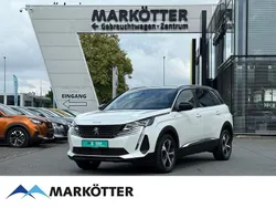 Weiss Gebraucht 2023 Peugeot 5008 GT Van / Kleinbus | 29.980 € (Fairer Preis)