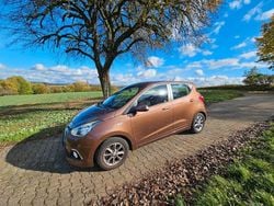 Braun Gebraucht 2015 Hyundai i10 Kleinwagen | 5.700 € (Guter Preis)