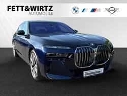 Blau Gebraucht 2024 BMW 750e M Sport Limousine | 119.911 € (Etwas zu teuer)