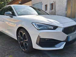 Weiß Gebraucht 2021 Cupra Leon Limousine | 25.490 € (Fairer Preis)