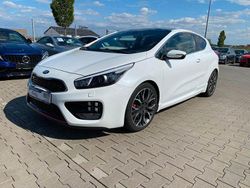 Weiß Gebraucht 2015 Kia Ceed GT-Track Kleinwagen | 11.950 € (Guter Preis)