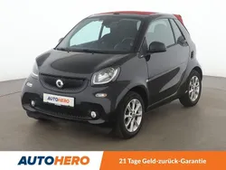 Schwarz Gebraucht 2019 Smart ForTwo Cabrio Basis Cabrio | 15.290 € (Fairer Preis)