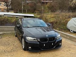 Schwarz Gebraucht 2010 BMW 320 M Sport Kombi | 6.500 € (Fairer Preis)
