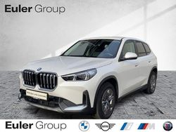 Weiss Gebraucht 2023 BMW iX1 Performance SUV | 36.499 € (Guter Preis)