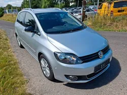 Silber Gebraucht 2011 VW Golf Plus Style Van / Kleinbus | 5.999 € (Teuer)