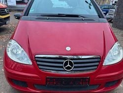 Rot Gebraucht 2005 Mercedes A200 Van / Kleinbus | 2.200 € (Guter Preis)
