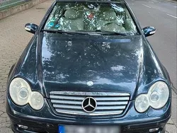 Schwarz Gebraucht 2004 Mercedes C230 Coupé | 2.200 € (Guter Preis)