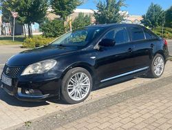 Schwarz Gebraucht 2013 Suzuki Kizashi Sport Limousine | 8.990 € (Fairer Preis)