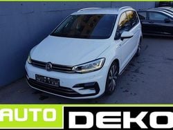 Weiß Gebraucht 2019 VW Touran R-line Van / Kleinbus | 16.370 € (Fairer Preis)