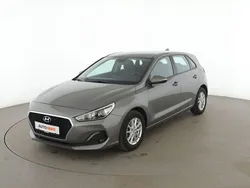 Grau Gebraucht 2018 Hyundai i30 Select Limousine | 12.840 € (Fairer Preis)