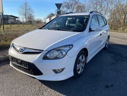 Weiß Gebraucht 2012 Hyundai i30 Edition Kombi | 3.750 € (Superpreis)