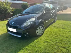 Schwarz Gebraucht 2011 Renault Clio III Kleinwagen | 3.499 € (Fairer Preis)