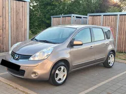 Braun Gebraucht 2011 Nissan Note Van / Kleinbus | 3.500 € (Etwas zu teuer)