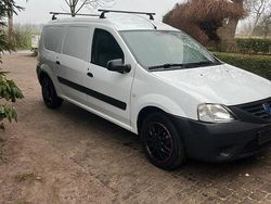 Weiß Gebraucht 2009 Dacia Logan | 2.100 € (Superpreis)