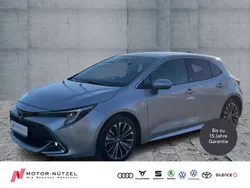 Silver metallic Gebraucht 2024 Toyota Corolla Team Limousine | 23.290 € (Guter Preis)