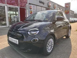 Schwarz Gebraucht 2025 Fiat 500e Red Kleinwagen | 25.689 € (Guter Preis)