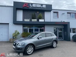 Grau Gebraucht 2012 Audi Q5 Comfort SUV | 9.900 € (Guter Preis)