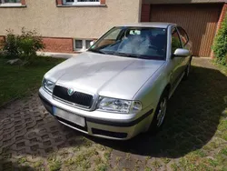 Silber Gebraucht 2002 Skoda Octavia Ambiente Limousine | 1.150 € (Guter Preis)