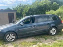 Blau Gebraucht 2005 VW Passat Kombi | 2.899 € (Etwas zu teuer)
