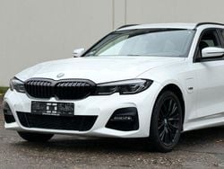 Weiß Gebraucht 2022 BMW 320e M Sport Limousine | 20.900 € (Guter Preis)