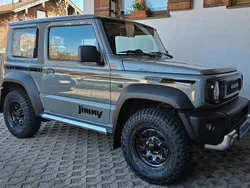 Grau Neu 2024 Suzuki Jimny Comfort SUV | 34.990 € (Etwas zu teuer)