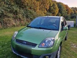 Grün Gebraucht 2006 Ford Fiesta Kleinwagen | 3.290 € (Teuer)