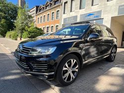 Blau Gebraucht 2015 VW Touareg R-line SUV | 18.880 € (Fairer Preis)