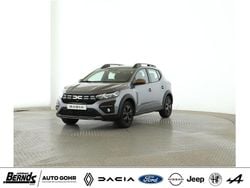 Dolomitgrau metallic Gebraucht 2024 Dacia Sandero Extreme Kleinwagen | 17.470 € (Fairer Preis)