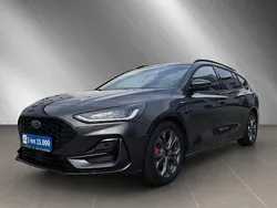 Grau Neu 2024 Ford Focus ST-Line Limousine | 29.990 € (Fairer Preis)