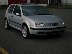 Silber Gebraucht 1999 VW Golf IV Kleinwagen | 1.100 € (Superpreis)