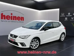 Weiß Gebraucht 2023 Seat Ibiza FR Limousine | 17.899 € (Fairer Preis)